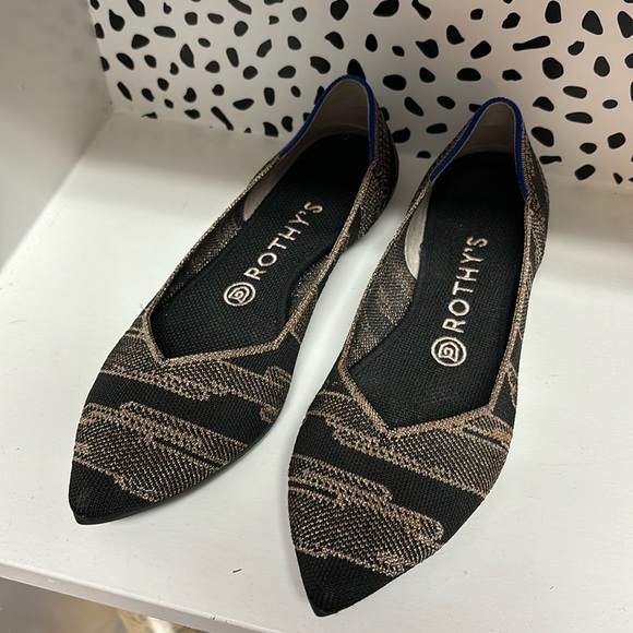 Rothy’s size 8 Golden Shimmer Point Flat Black with Rose Gold Metallic - Picture 2 of 7